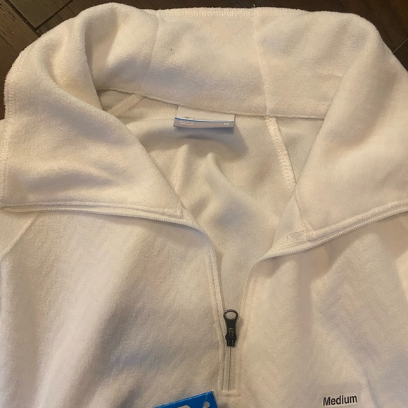 New with tags Columbia women’s medium Glacial Fleece III Print 1/2 Zip pullover - Picture 3 of 6